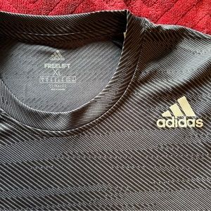 Adidas Freelift Tennis T-Shirt.  Dark Blue/Black W/ Grey Adidas Logo. Size Xl.